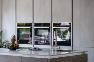 Island & Ovens- click for photo gallery